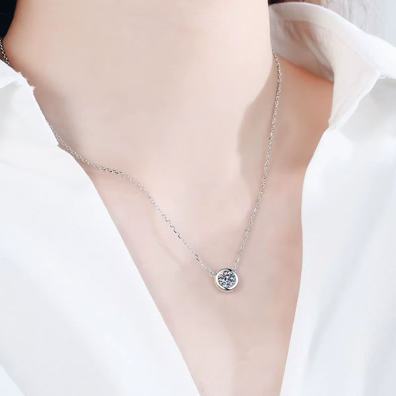 D Color Moissanite Necklace for Woman Birthday Party Jewely with GRA 925 Sterling Sliver Plated 18K White Gold Necklace